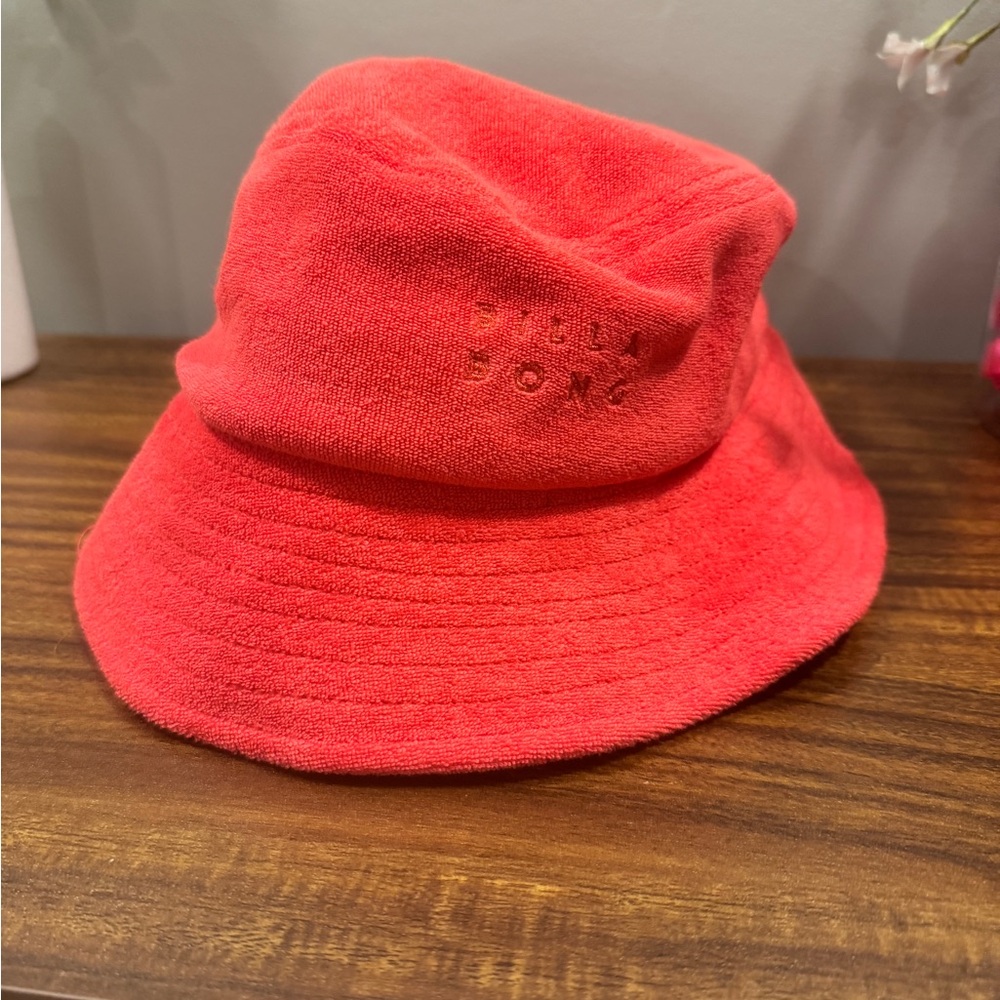 Billabong NWT Red-Orange Bucket Hat